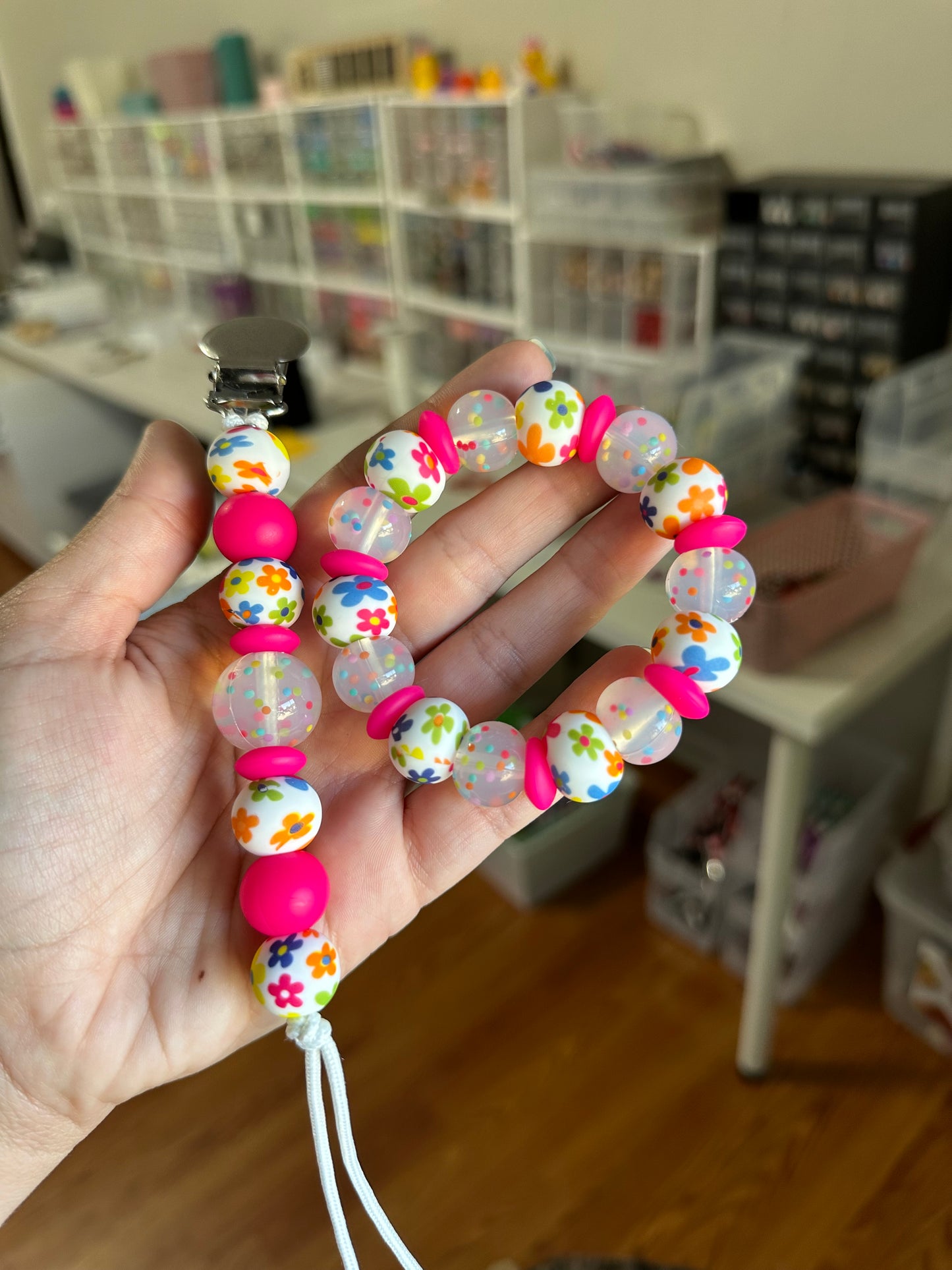 Retro Confetti Clip/Ring