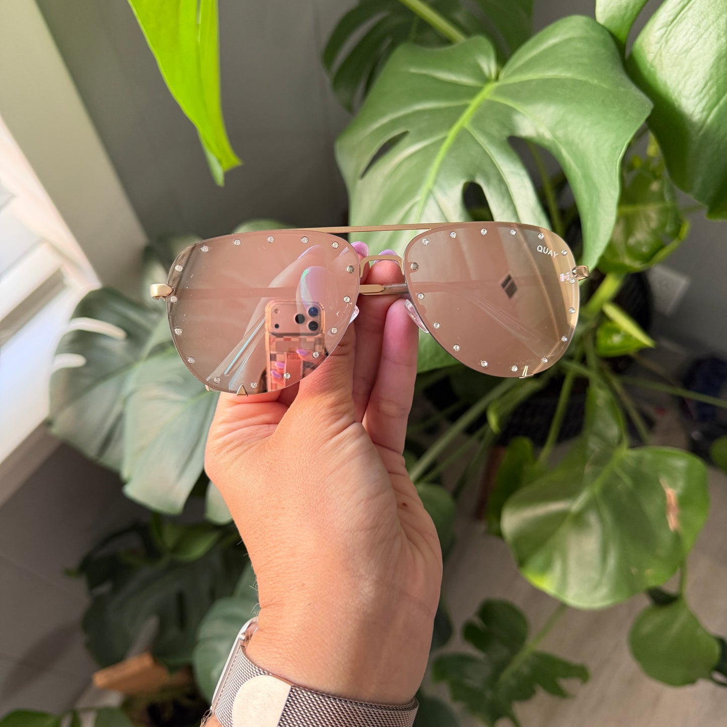 Q U A Y Sunglasses